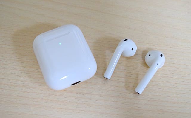 AirPods 第2世代　ワイヤレス充電対応モデル