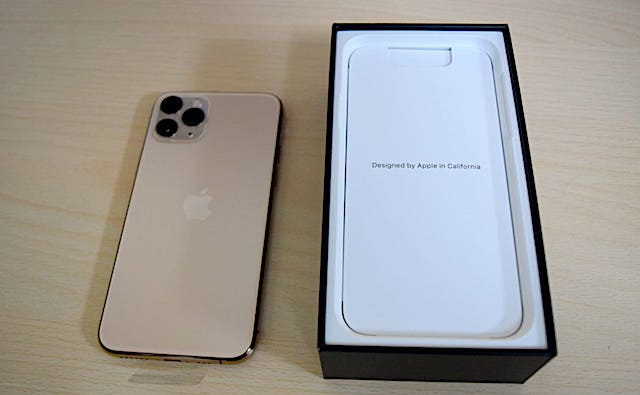 Iphone11pro開封レビュー 女性だけじゃなく男性にもおすすめの美しいゴールドモデル 保護ガラスやケースも紹介 Apple Life